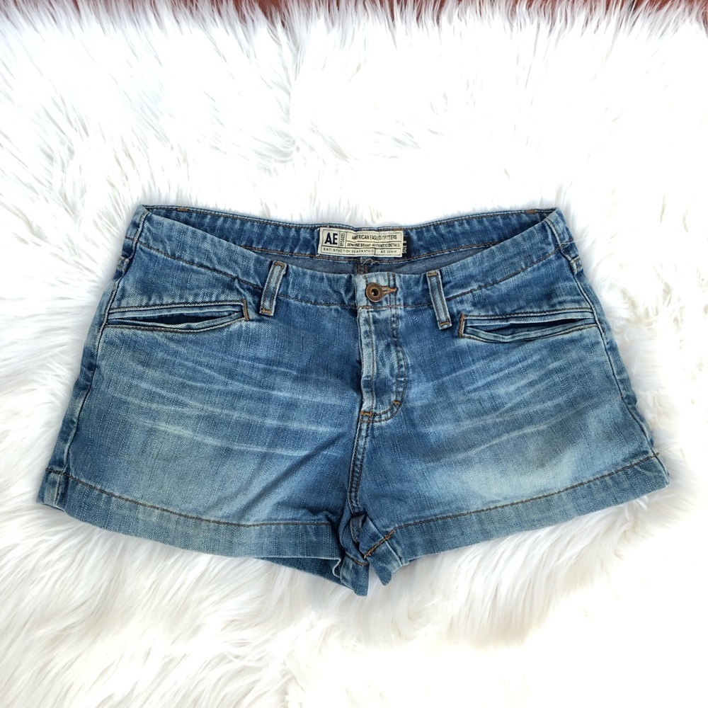 american eagle outfitters shorts.